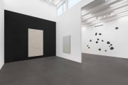 <p>Exhibition view, SNAPSHOT &ndash; Group exhibition, Galerie Urs Meile, Beijing, China, 13.03. &ndash; 02.05.2021</p>

