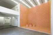<p>展览现场，<em>Das Kind Muss Raus 生</em>，麦勒画廊 北京-卢森，中国北京，2014年5月3日 &ndash; 7月6日</p>
