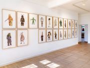 <p>展览现场，<em>Tobias Rehberger - Inspiration is a little town in China - in Paper</em>，Haus am Waldsee，德国柏林，2019年9月6日 &ndash; 11月17日，图片：Roman M&auml;rz&nbsp;</p>
