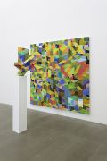 <p>托比亚斯&middot;雷贝格，<em isrender="true">Summer</em>，2014，纸上水彩，木质展台，雕塑：180 x 35 x 35 cm，绘画：200 x 200 cm</p>
