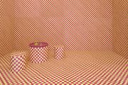 <p>托比亚斯&middot;雷贝格，<em>Die Welt kurz vor Erfindung des tiefen Tellers - 世界在汤盘发明之前</em>，2014，纸上水彩，陶瓷着色，木板，整体尺寸：577 x 350 x 565 cm，局部</p>
