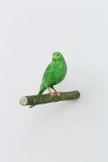 <p isrender="true">托比亚斯&middot;雷贝格，<em>Green Zippy (10 Year)</em>，2014，陶瓷着色，约14 x 26 x 17 cm</p>
