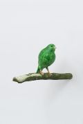 <p isrender="true">托比亚斯&middot;雷贝格，<em>Green Zippy (9 Year)</em>，2014，陶瓷着色，约14 x 26 x 17 cm</p>
