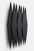 <p>杨牧石，<em isrender="true">叠置－片，</em>2017 (No. 2)，档案架，油漆，147 x 104 x 9 cm，侧面</p>
