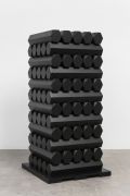 <p isrender="true">杨牧石，<em isrender="true">叠置 - 柱</em>，2017，木料，黑色喷漆，125 x 60 x 60 cm</p>
